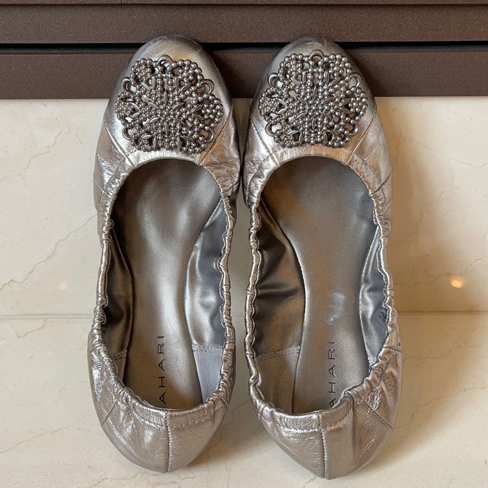 Tahari Valerie Silver Flats